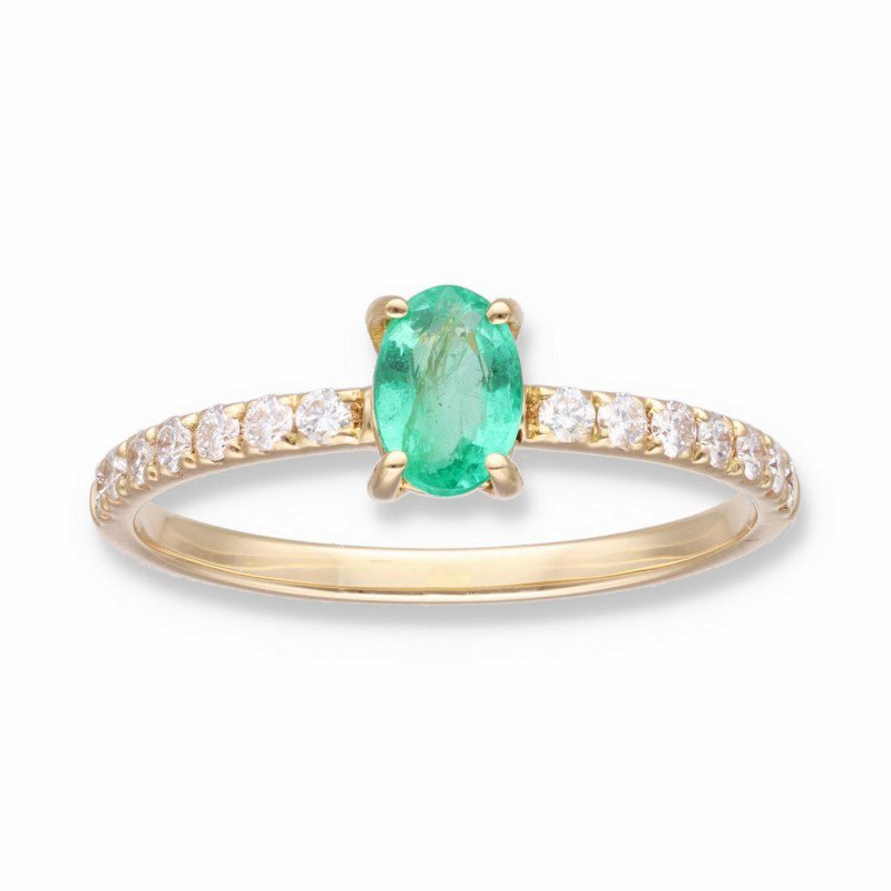 Anillo esmeralda oval con diamantes en oro amarillo de 9 K