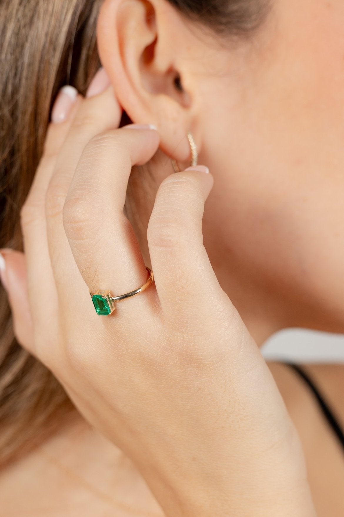 Solitario piedra de color talla octogono