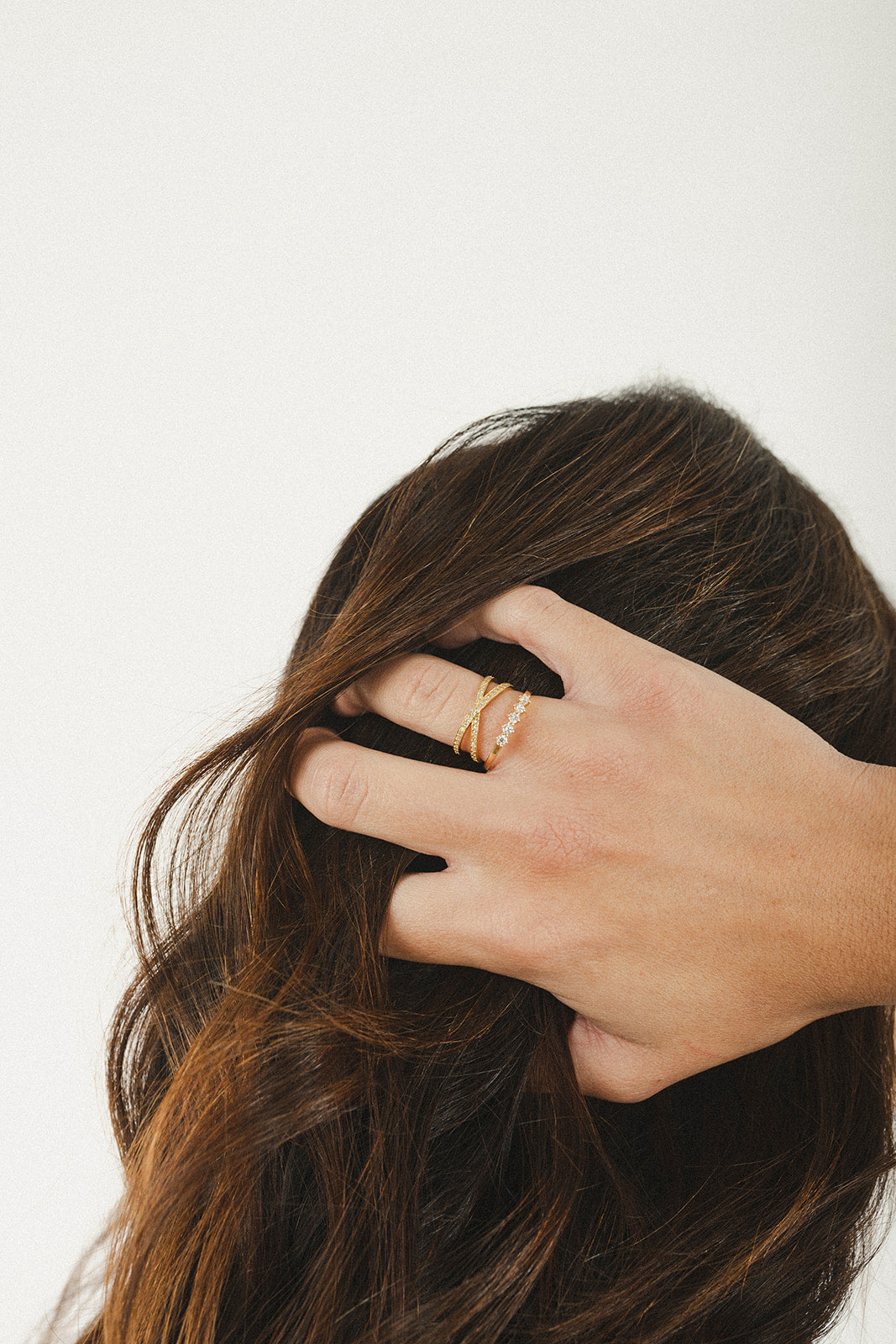Anillo doble en oro amarillo de 18 K y diamantes