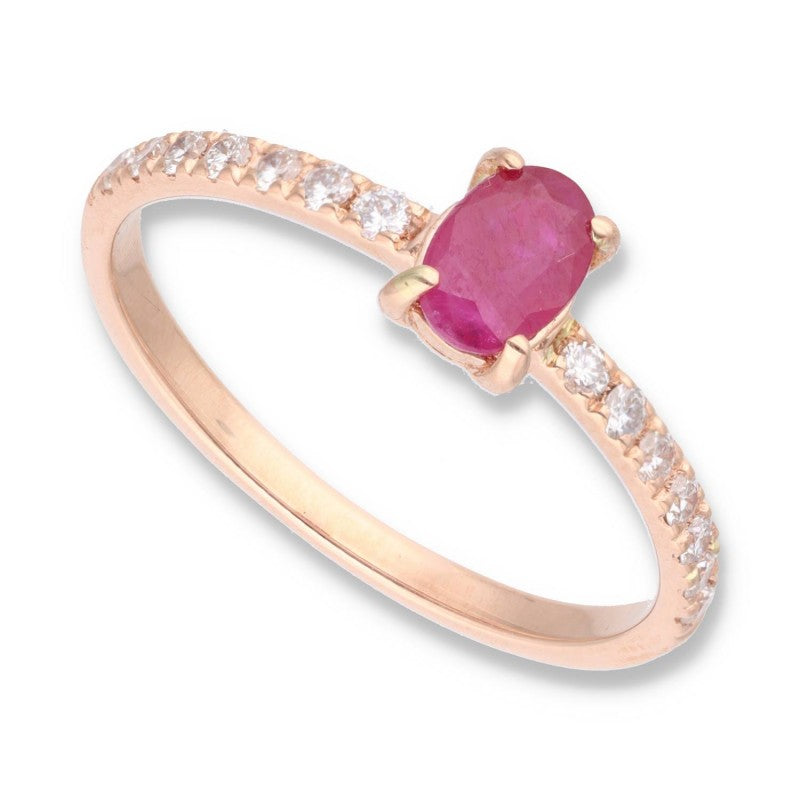 Anillo rubí oval con diamantes en oro rosa de 9 K